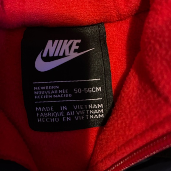 Newborn - Picture 3 of 3